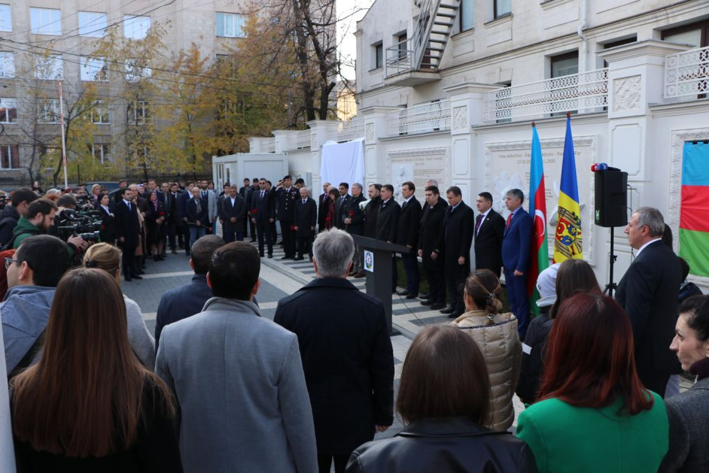 Moldova Parlamentində Şuşaya həsr olunmuş SƏRGİ - FOTO 