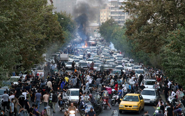Tehranda kütləvi aksiyaların YENİ DALĞASI - VİDEO 