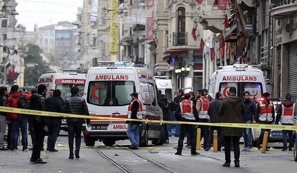 İstanbulda terroristin hadisə yerinə bomba qoyduğu GÖRÜNTÜLƏRİ YAYILDI 