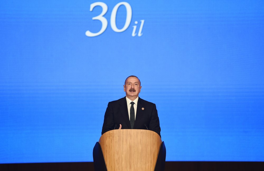 İlham Əliyev: “Bu gün bütün dünya azərbaycanlıları başını dik tutub”