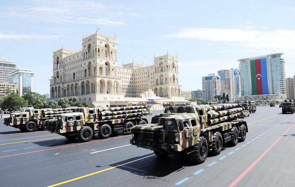 Azərbaycan Ordusu raket və döyüş sursatları ilə tam təmin olunub - MN 