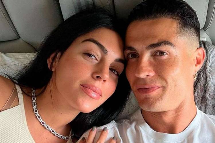 Ronaldonun sevgilisi Portuqaliyanın baş məşqçisini tənqid etdi
