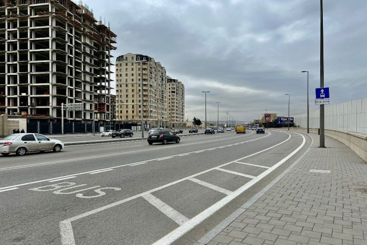 Yol polisindən avtobus zolaqları ilə bağlı sürücülərə MÜRACİƏT