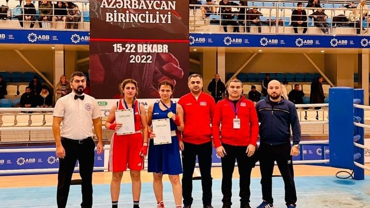Gənc boksçuların Azərbaycan çempionatında yarımfinalçıları bəlli oldu