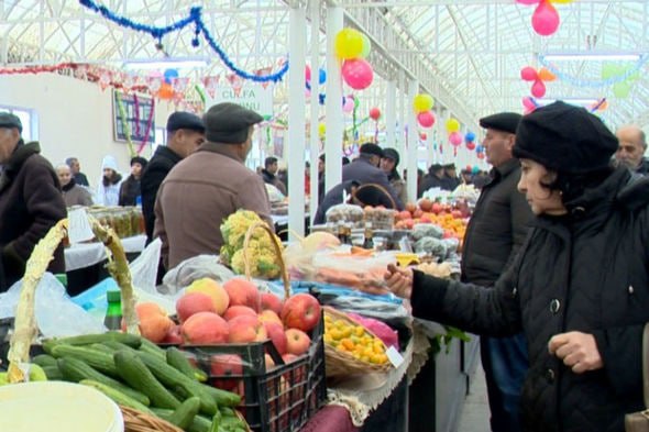 Naxçıvanın mərkəzi bazarında bayram yarmarkası quruldu - QİYMƏTLƏR 