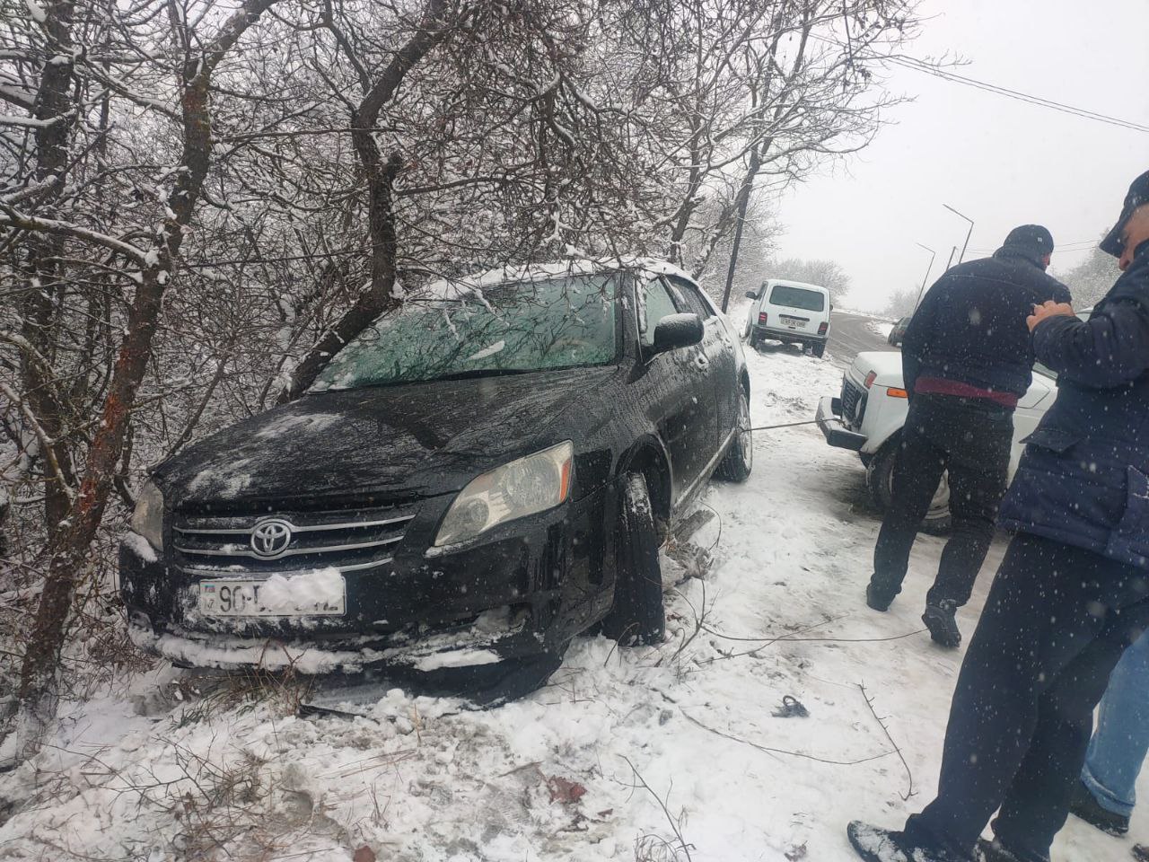 Sürücülərə XƏBƏRDARLIQ: Ağsu dolayları buz bağlayacaq - FOTO