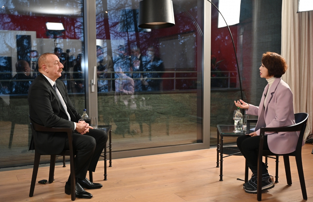 İlham Əliyev Çinin televiziya kanalına MÜSAHİBƏ VERDİ - FOTO/VİDEO