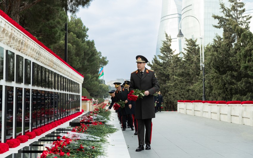 DİN-in şəxsi heyəti Şəhidlər Xiyabanını ziyarət etdi