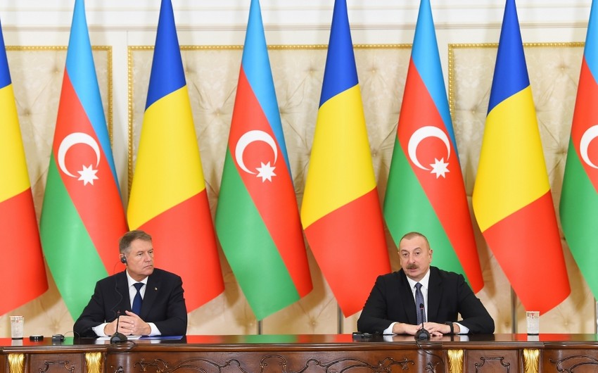 Prezident: “Ticarət dövriyyəmizin böyük hissəsini Azərbaycandan ixrac edilən xam neft təşkil edir” Prezident: “Ticarət dövriyyəmizin böyük hissəsini Azərbaycandan ixrac edilən xam neft təşkil edir”
