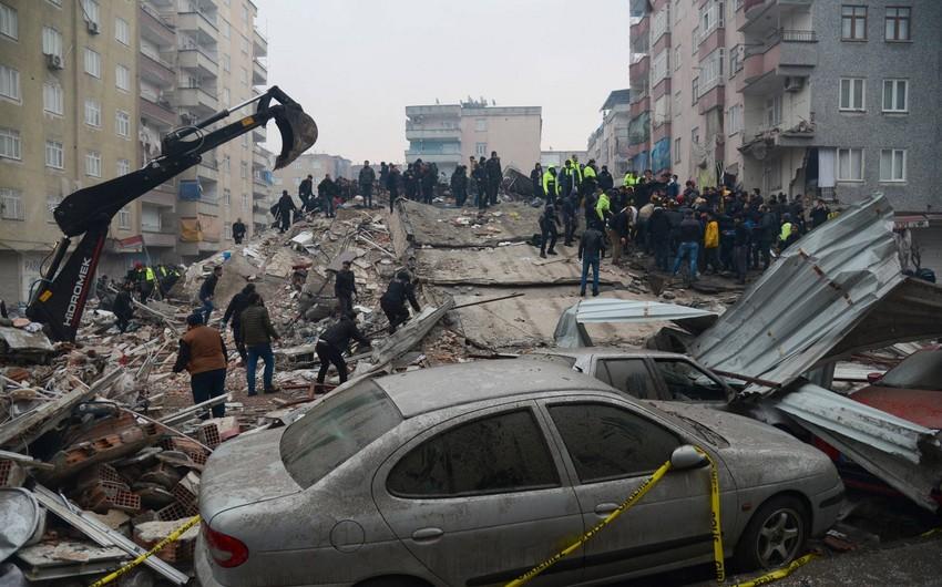 Türkiyədə dağıntılar altından çıxarılan azərbaycanlı bacılar Bakıya gətiriləcək