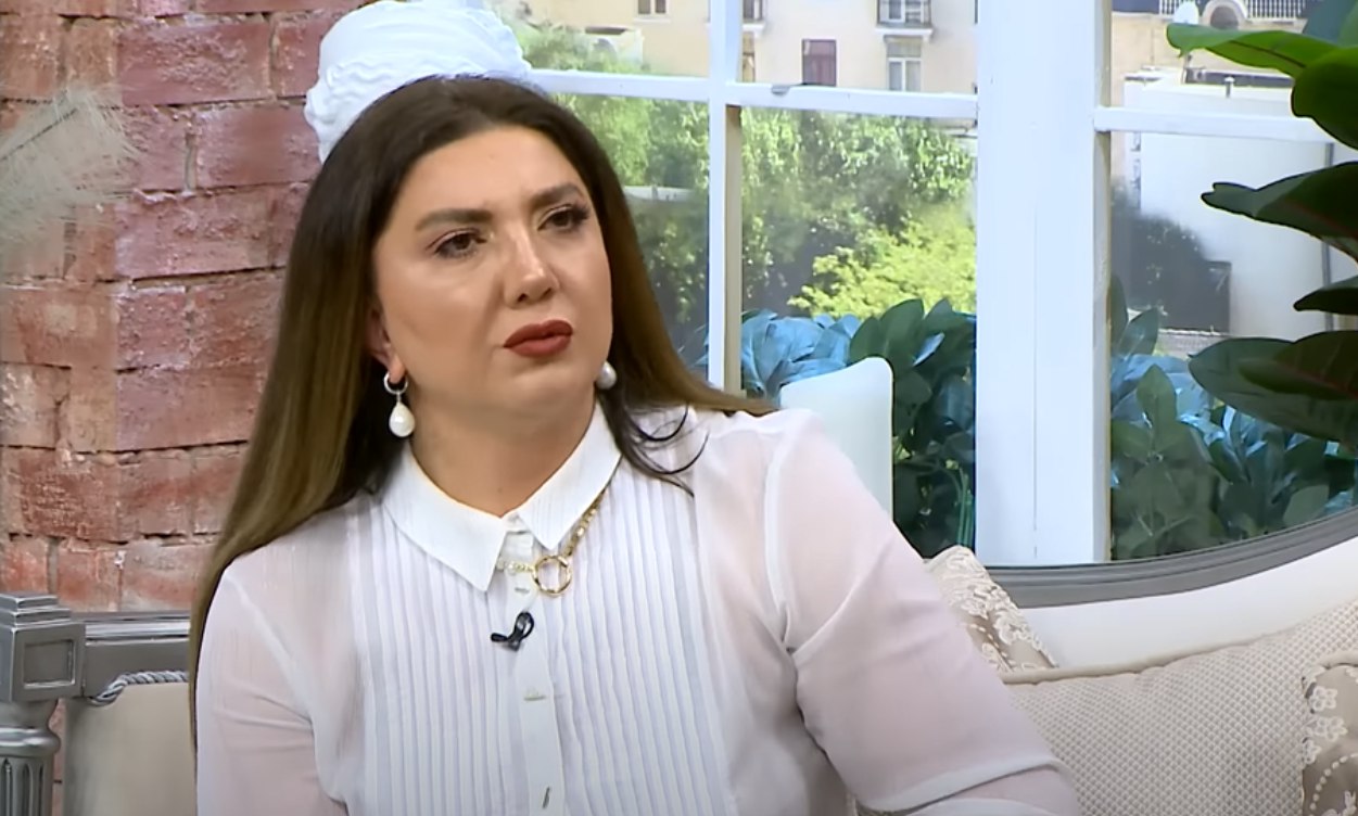 Nazilə ƏSƏBİLƏŞDİ: “Uçqunun altından çıxan ayaq yoluna, hamama getməyəcək?” - VİDEO