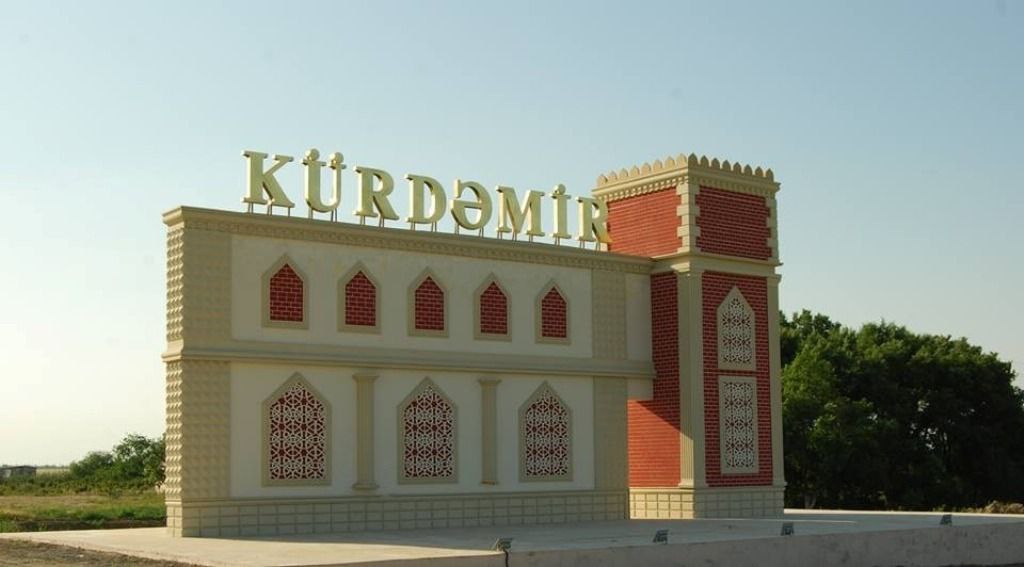 Kürdəmirdə avtomobil 71 yaşlı kişini vurub xəstəxanalıq etdi