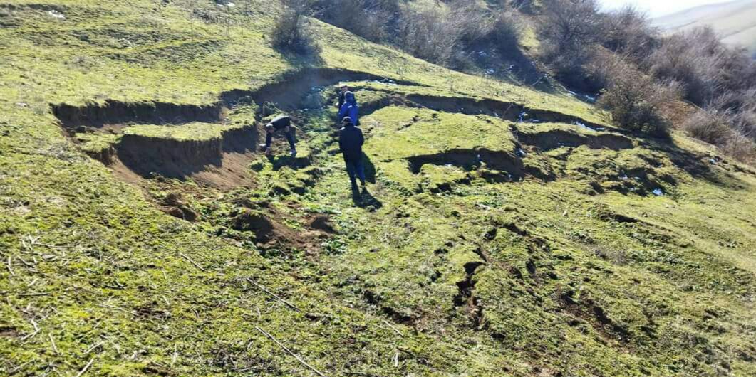 Azərbaycanda tarixi abidənin ətrafında torpaq sürüşməsi olub