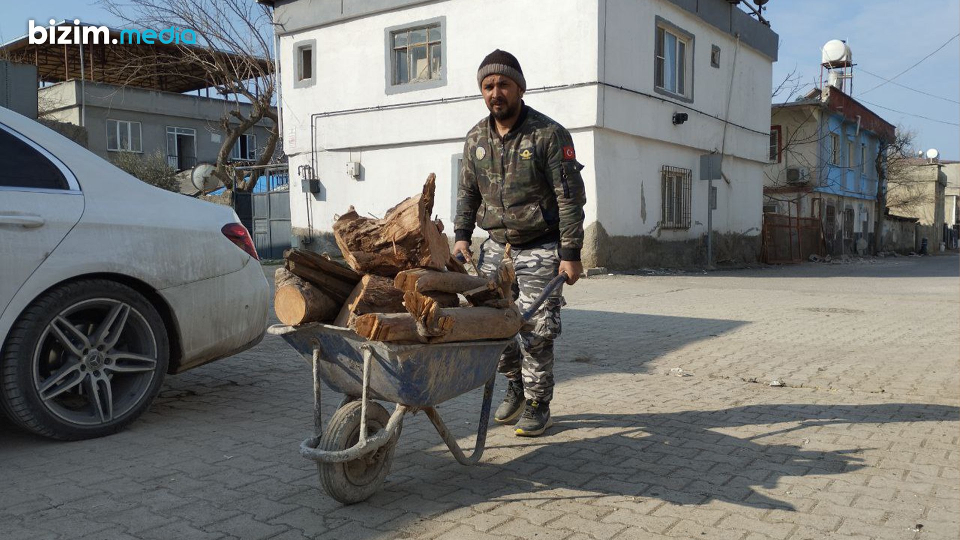 “Şəhərdə hələ də şok yaşanır, evlərimizə girə bilmirik” - Fəlakət zonasından XÜSUSİ REPORTAJ