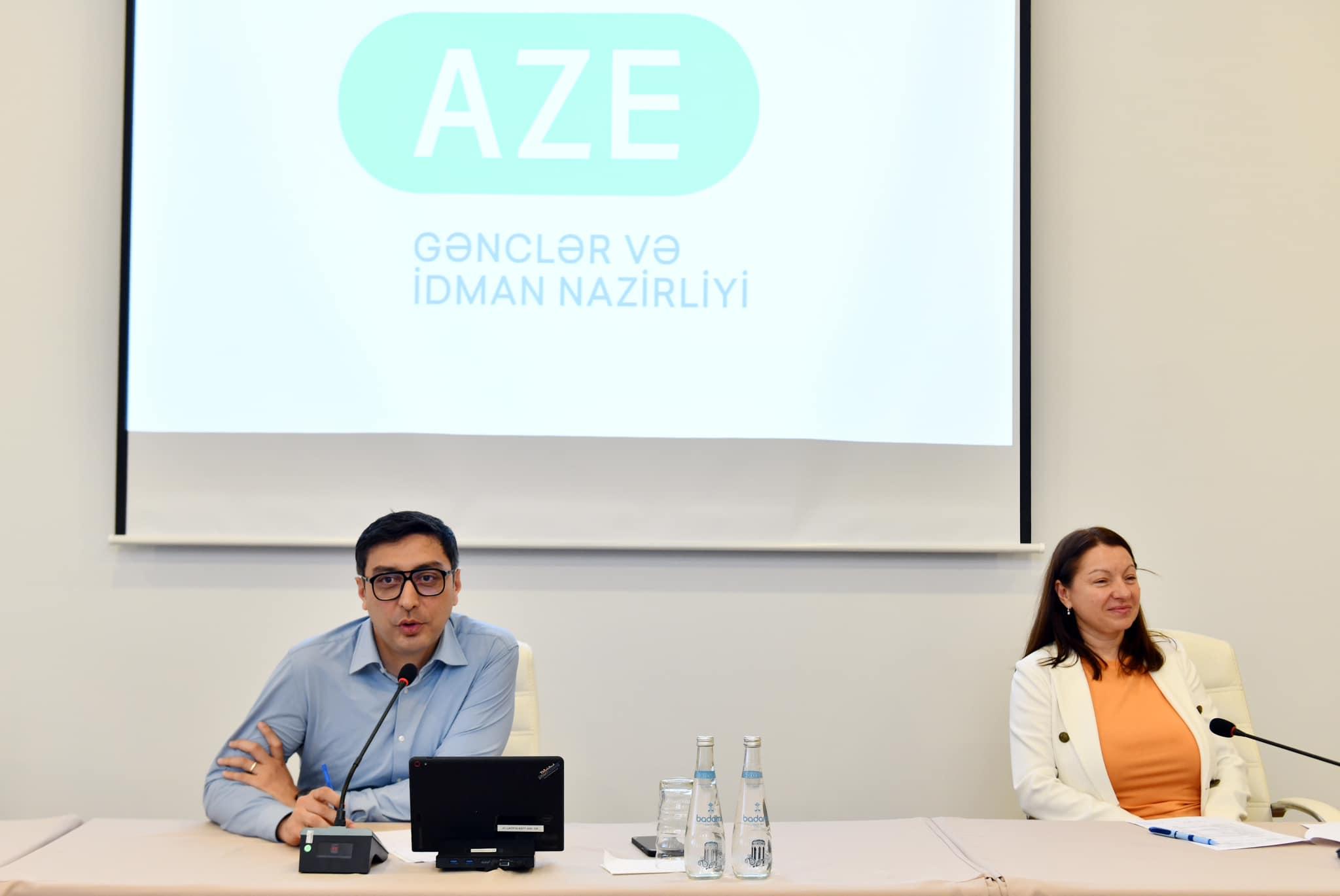 Nazir beynəlxalq turnirlərdə Azərbaycanı uğurla təmsil etmiş idmançılarla GÖRÜŞDÜ - FOTO 