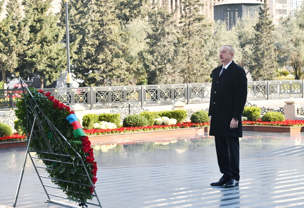 Prezident İlham Əliyev Xocalı soyqırımı abidəsini ziyarət edib - FOTO/VİDEO