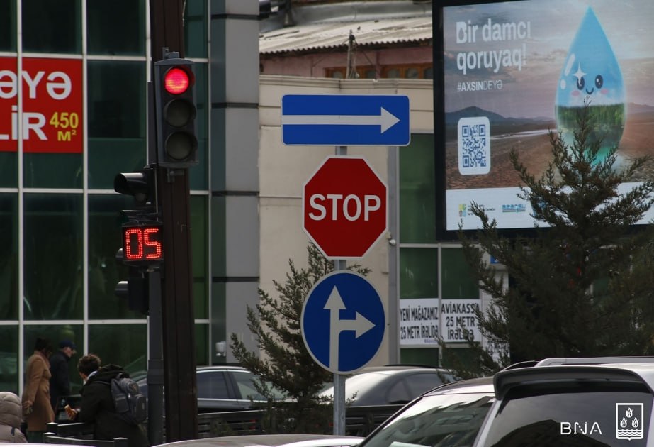 Bakıda quraşdırılan yol nişanlarının sayı AÇIQLANDI - Son bir ildə