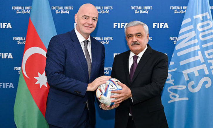 Rövnəq Abdullayev FIFA-nın prezidenti ilə GÖRÜŞDÜ - FOTO 