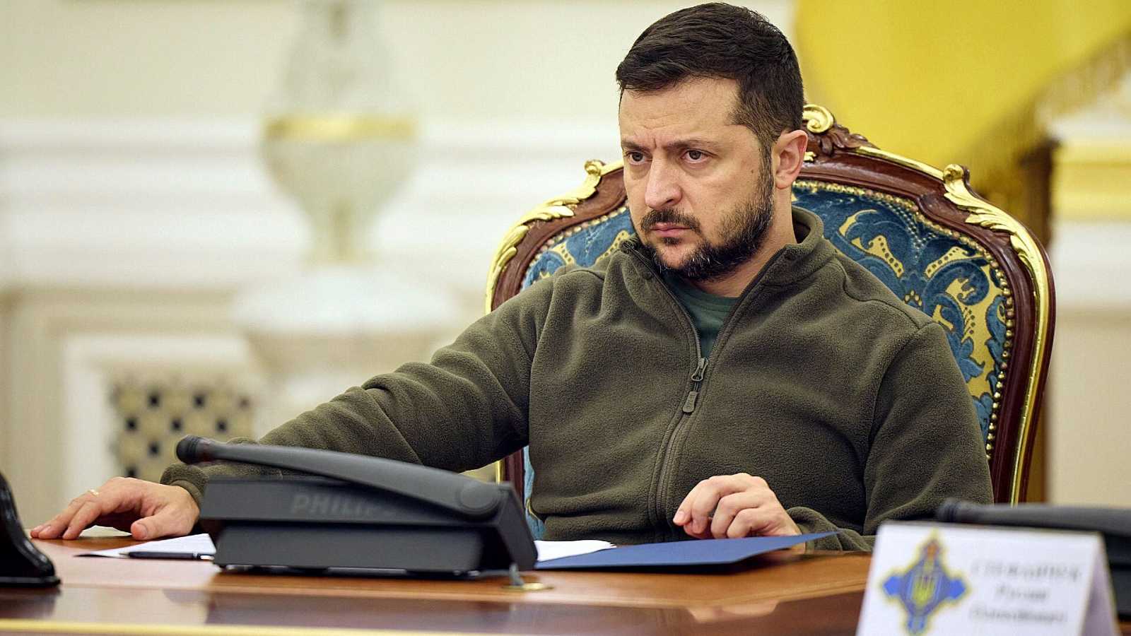 Latviya Prezidentindən Zelenskiyə ŞƏRT: Yalnız bu halda Ukraynaya müharibədə kömək edəcək Latviya Prezidentindən Zelenskiyə ŞƏRT: Yalnız bu halda Ukraynaya müharibədə kömək edəcək