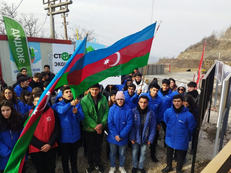 Ekoaksiya: Yeni könüllü qrupları aksiyaya dəstək üçün əraziyə gəliblər - FOTO