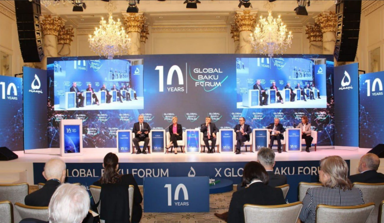 X Qlobal Bakı Forumu başa çatdı - FOTO