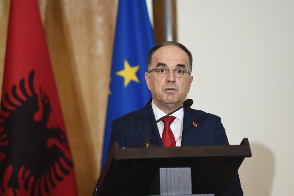 Albaniya prezidenti: \