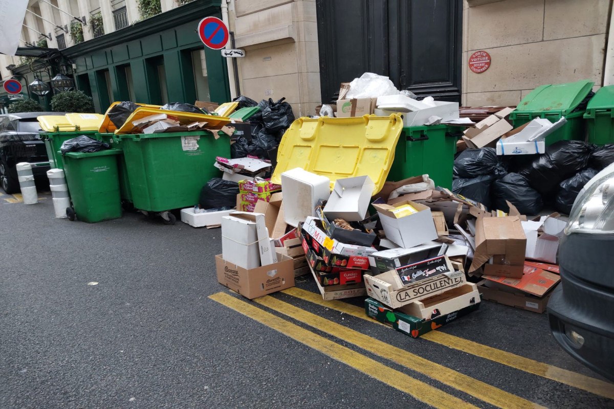 Tətildən sonra Paris küçələrində 4 500 ton zibil yığılıb - FOTO