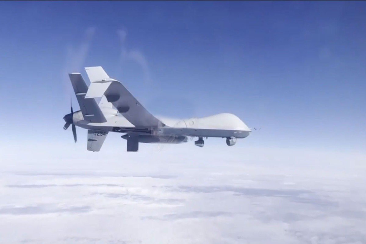 Qara dəniz üzərində suya düşən ABŞ dronunun yeni GÖRÜNTÜLƏRİ - VİDEO