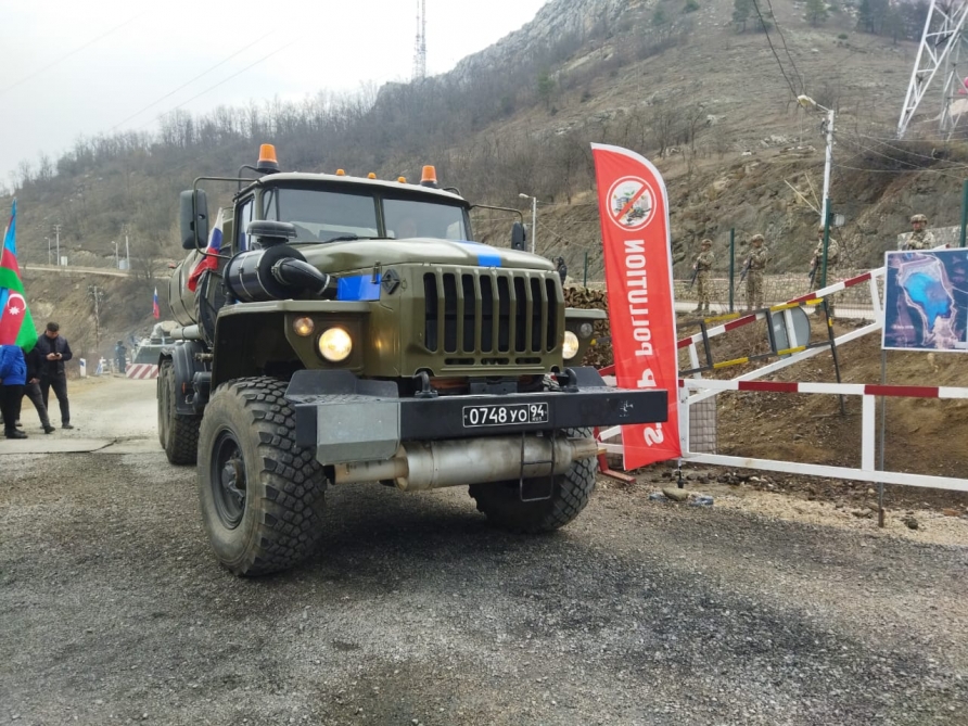 Laçın-Xankəndi yolu: Rusiya sülhməramlılarının 17 avtomobili maneəsiz keçib - FOTO