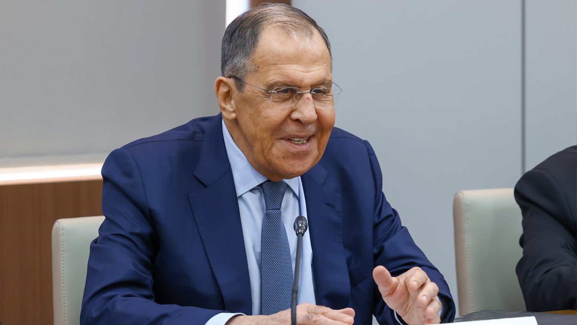 Lavrov: “Rəsmi Moskva üçtərəfli sazişin qeyd-şərtsiz yerinə yetirilməsinin tərəfdarıdır“