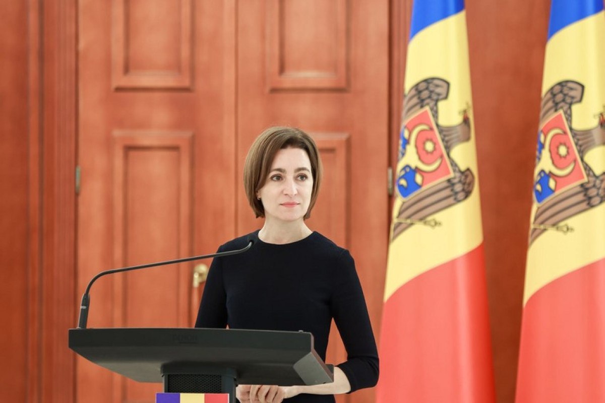 Moldovada rumın dili dövlət dili oldu - Prezident təsdiqlədi