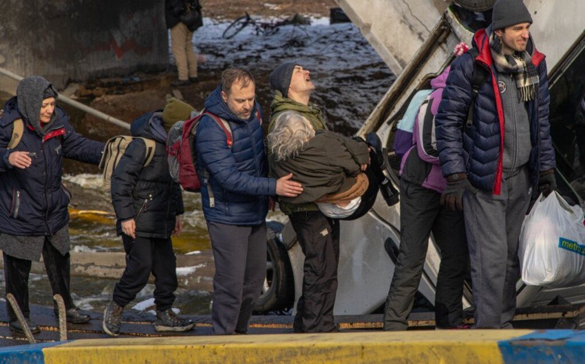 Son sutkada Ukraynanın 8 rayonu atəşə tutuldu - 5 mülki şəxs öldü