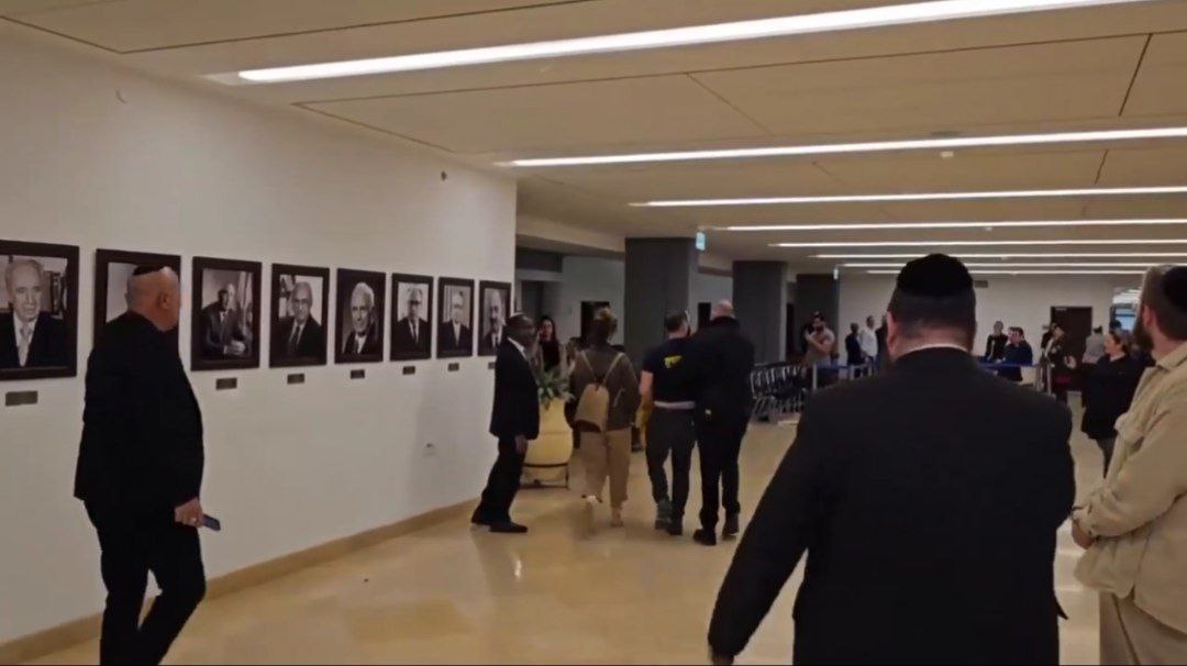 İsraildə etirazçılar parlament binasına daxil oldu – VİDEO