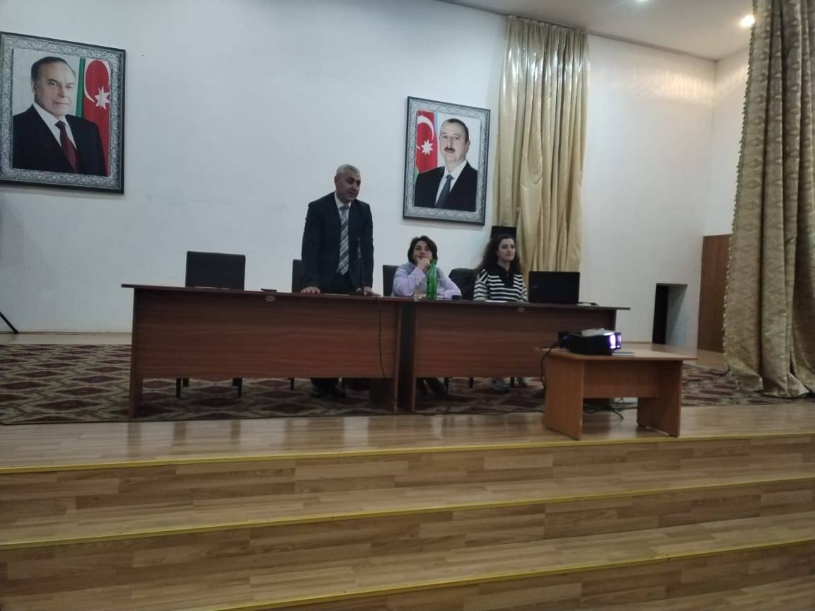 Oğuzda ADA Universitetinin nümayəndələri məktəblilərlə görüşüb - FOTO