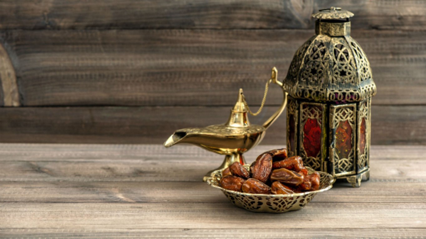 Ramazanın 17-ci GÜNÜ: İmsak, iftar vaxtları, günün duası