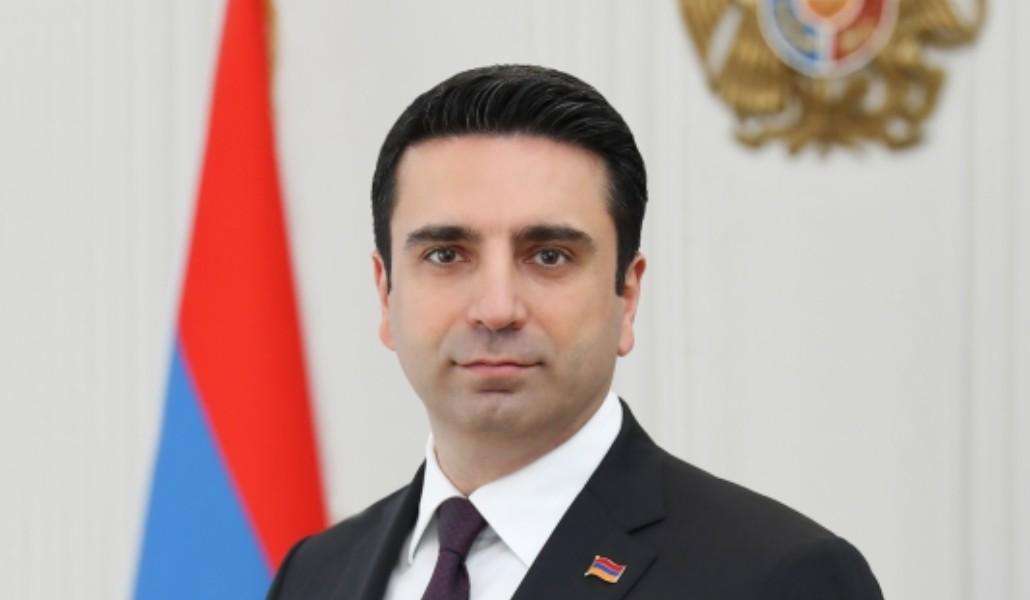 Ermənistan parlamentinin sədri 11 nəfərlə birgə Sankt-Peterburqa GEDƏCƏK 