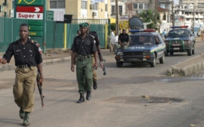 Nigeriyada köçkün düşərgəsində silahlılar 36 nəfəri ÖLDÜRDÜ 