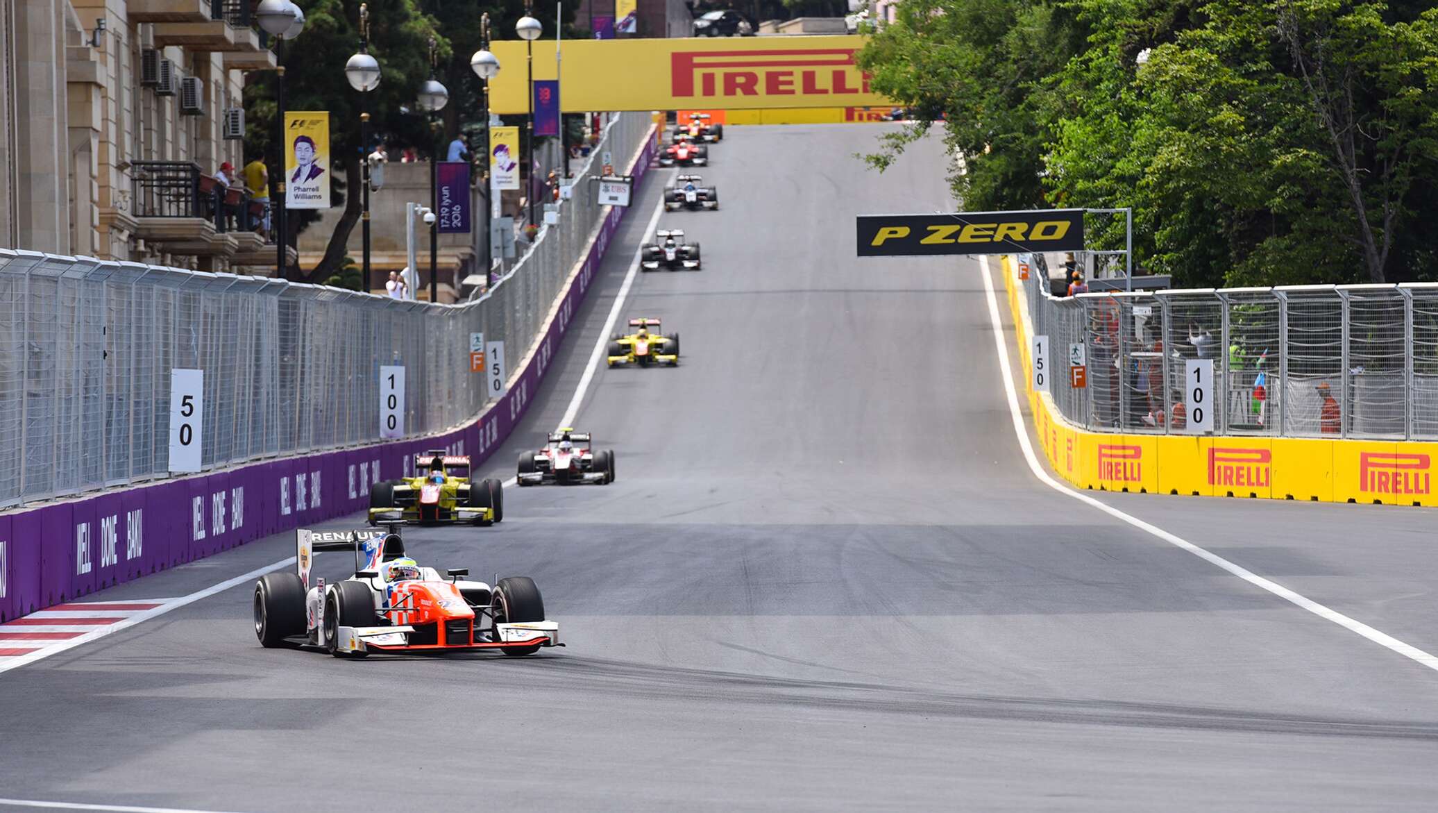 Formula-1 çempionatının keçiriləcəyi yollar nəqliyyat üçün bağlandı - FOTO