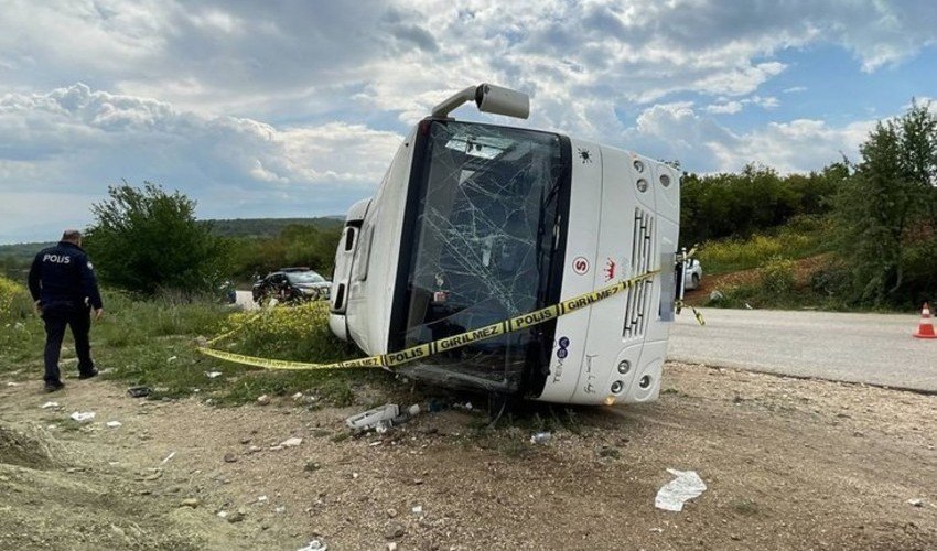Türkiyədə ağır yol QƏZASI - 23 nəfər yaralandı