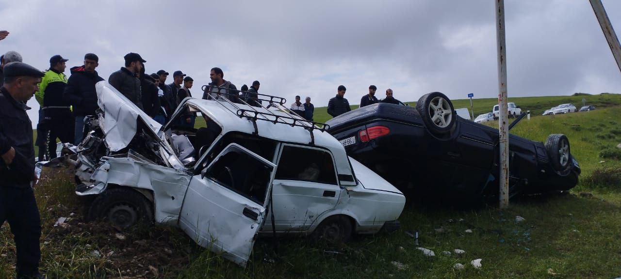 Şamaxıda AĞIR QƏZA: Yaralılar var – FOTO