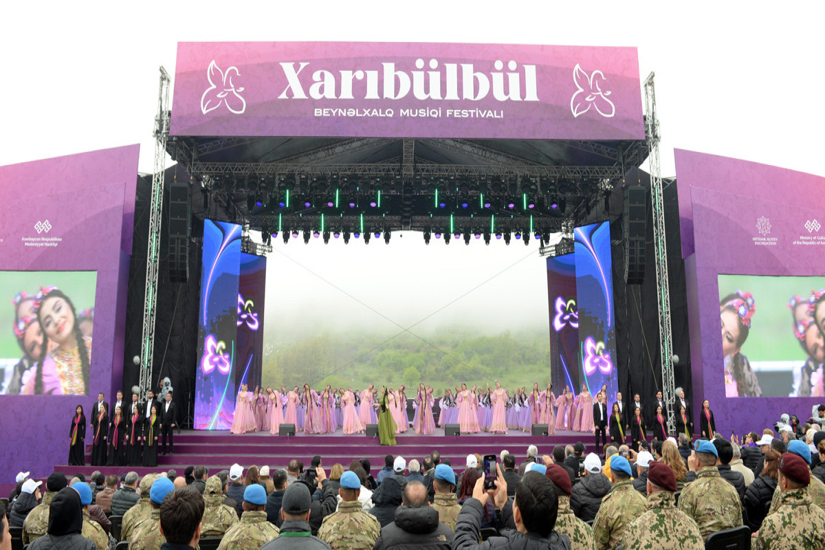 Şuşada “Xarıbülbül” Beynəlxalq Musiqi Festivalının qala-konserti olub - FOTO 