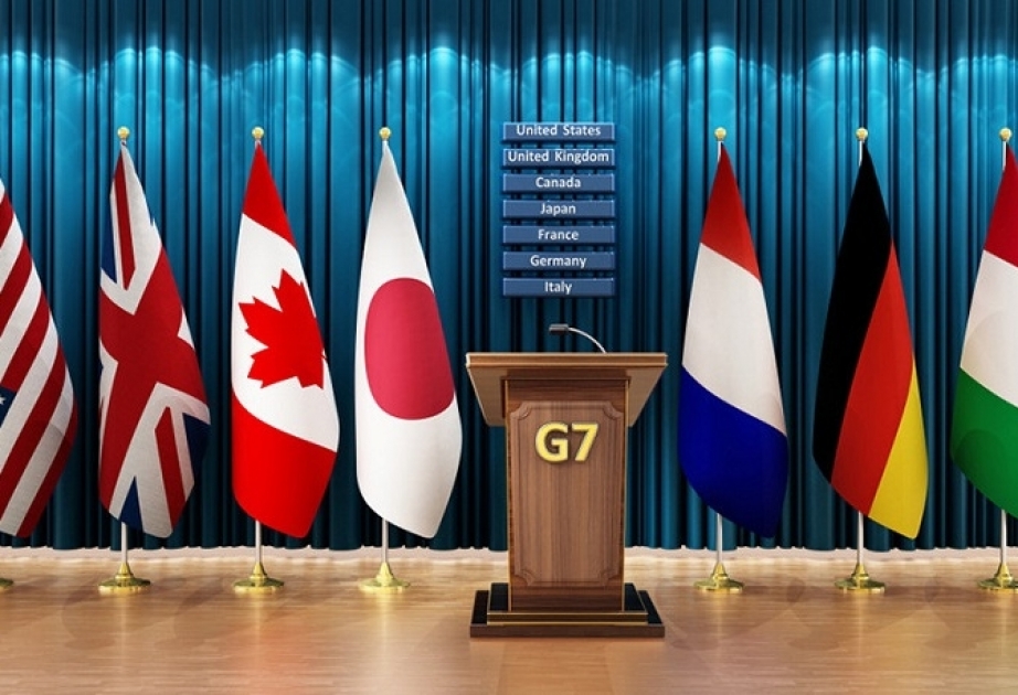 G7 liderləri Ukrayna ilə bağlı iclasa başladı - Zelenski də iştirak edir