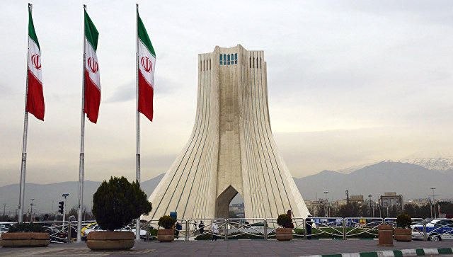 İranda tanınmış müğənnilər efirə çıxa bilməyəcək - QADAĞA QOYULDU - FOTO