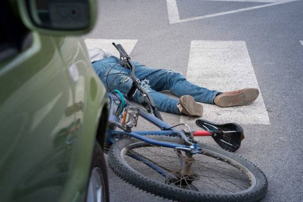 Masallıda azyaşlı velosipedçini avtomobil vurdu