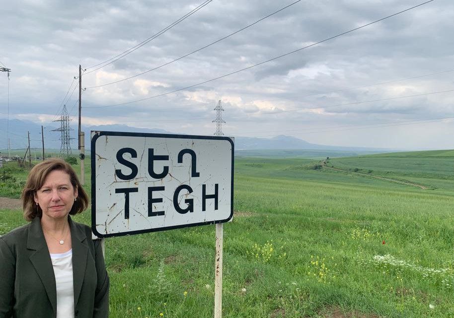 ABŞ-ın Ermənistandakı səfiri Azərbaycanla SƏRHƏDDƏ- FOTO 