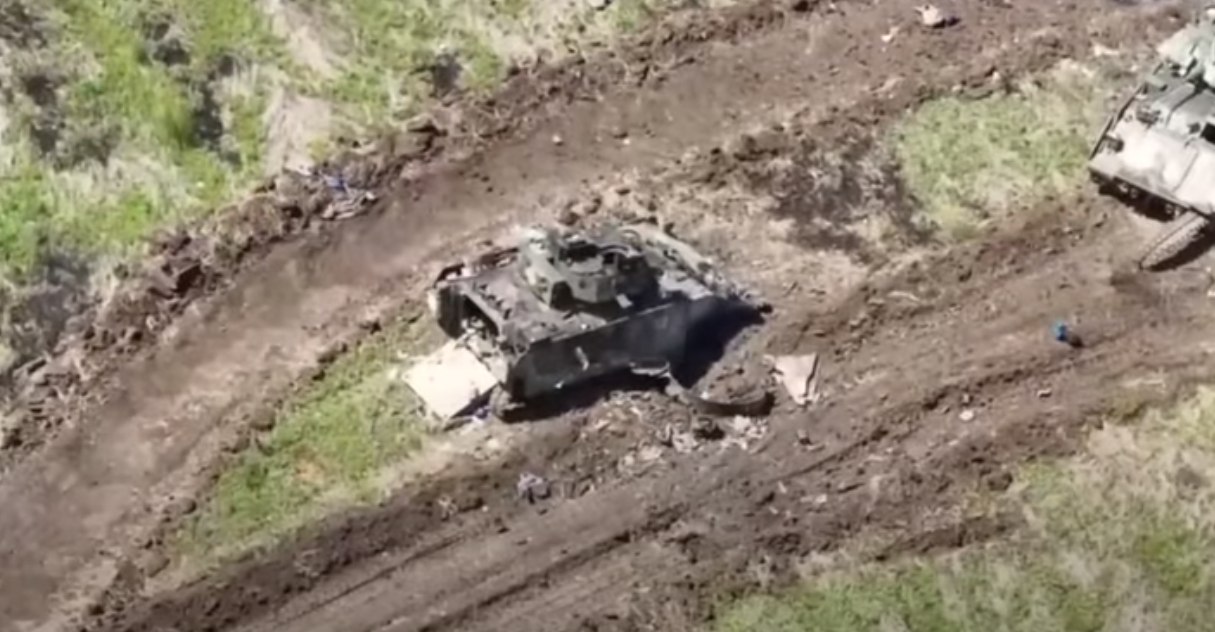 Rusiya Ukraynaya aid Leopard tanklarını belə vurdu - VİDEO