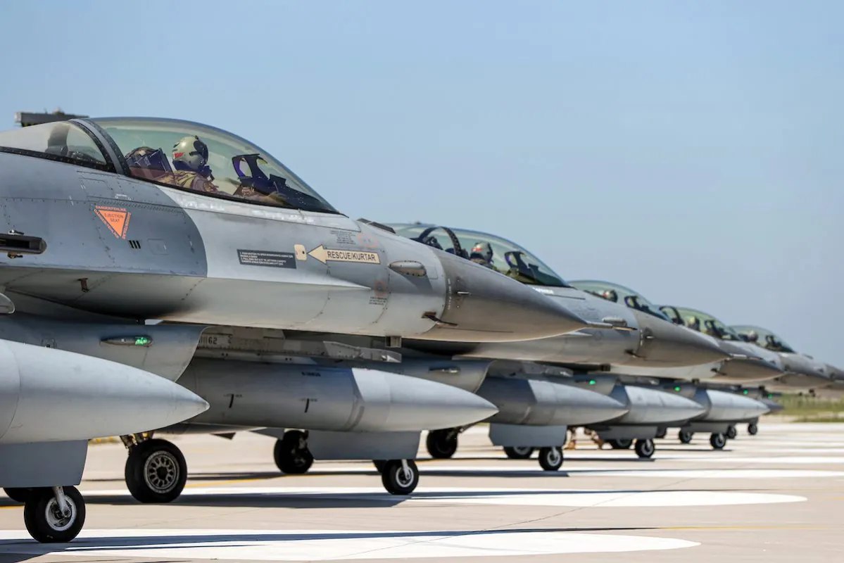 ABŞ F-16 qırıcılarını Ukraynaya GÖNDƏRİR – VİDEO  
