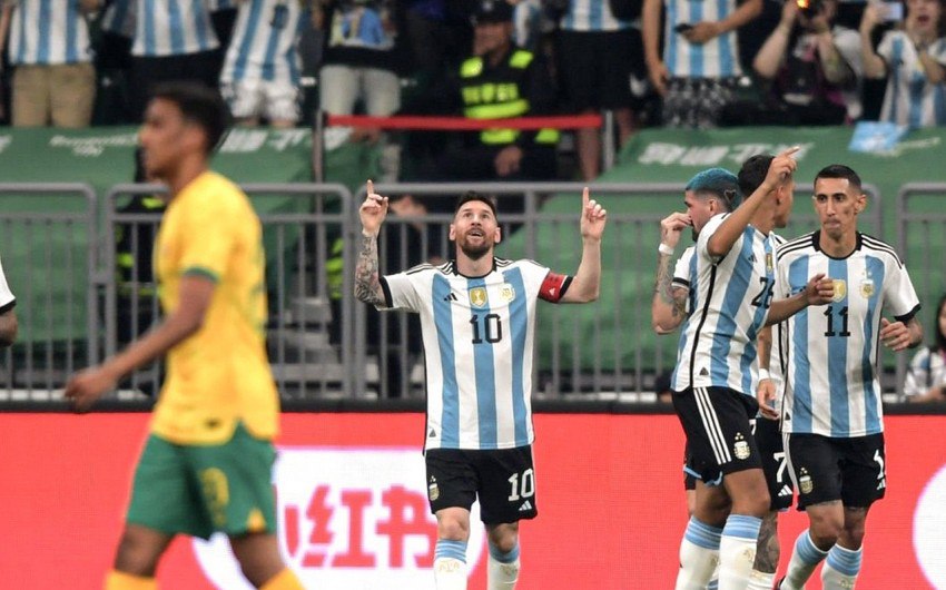 Lionel Messi karyerasının ən erkən qolunu vurdu - VİDEO