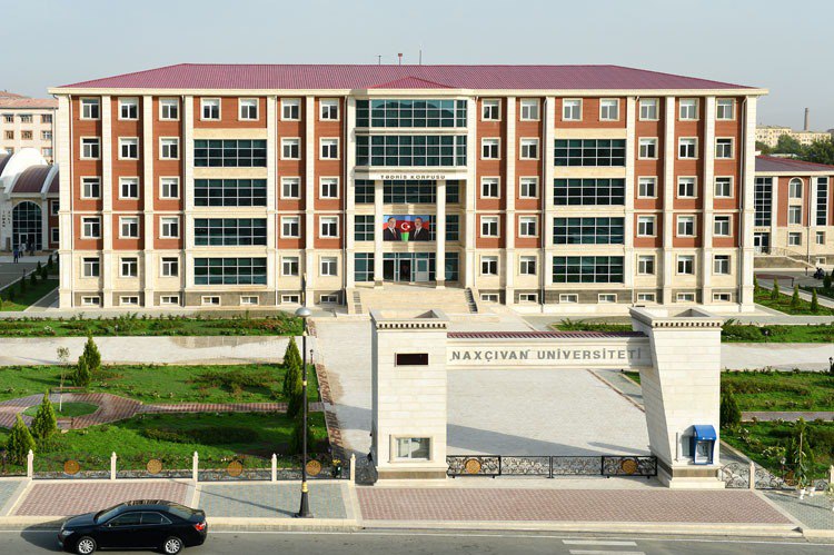 “Naxçıvan” Universitetində YENİLİK: MBA üzrə yeni ixtisaslaşma YARADILDI