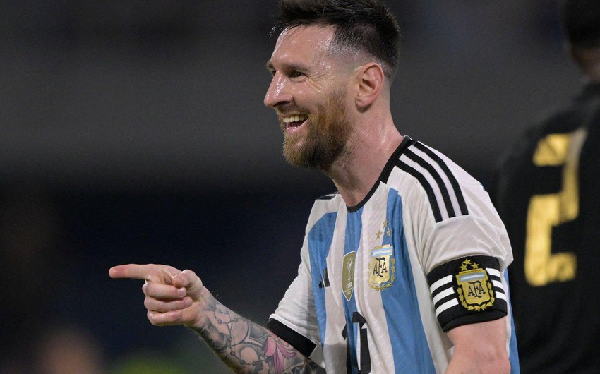 Messi yeni klubunda ictimaiyyətə bu tarixdə təqdim olunacaq